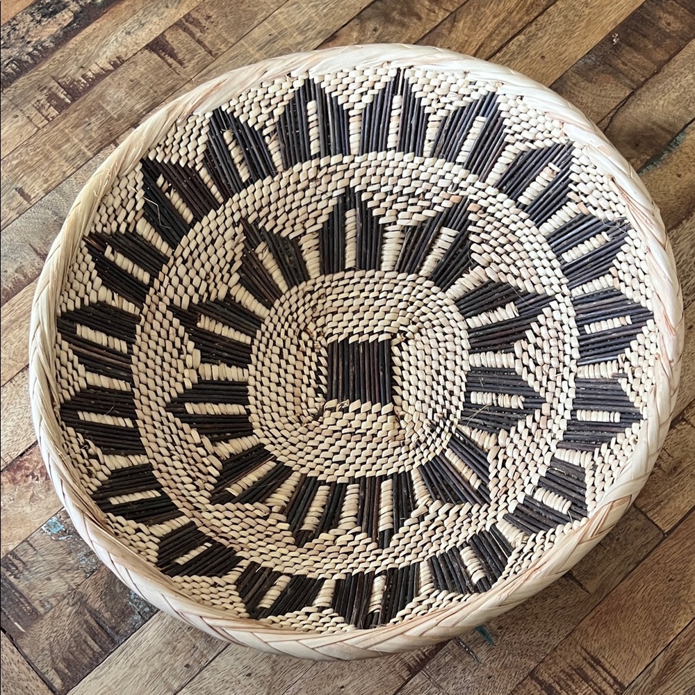 Handwoven Brown and Cream Tonga 12 inch Basket